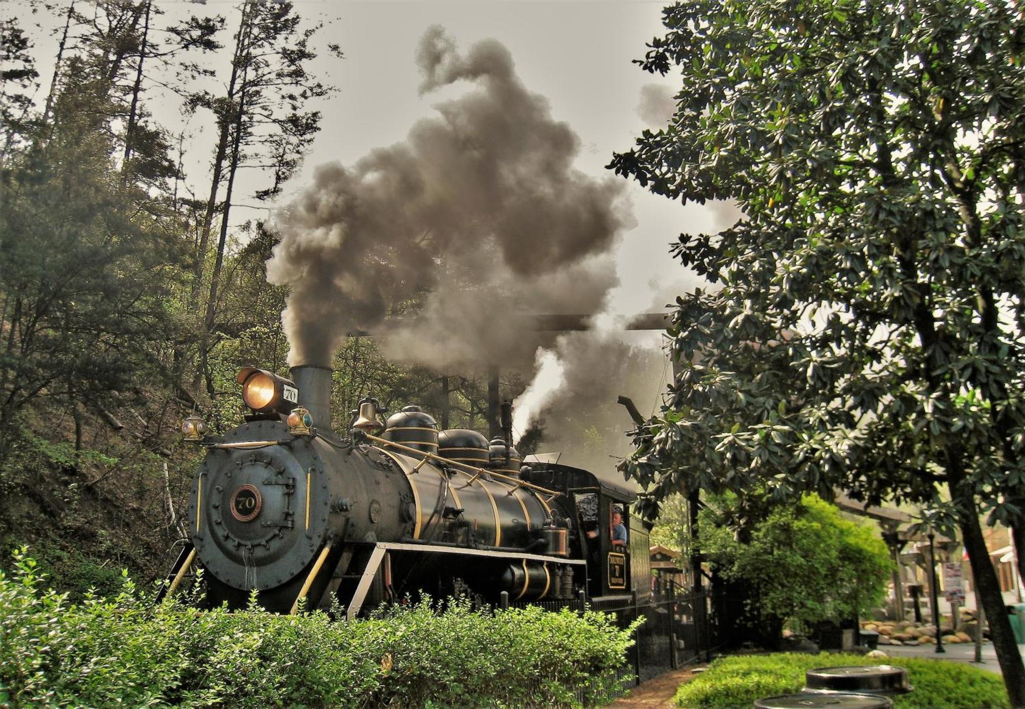 A Higher Calling, 1089 Of Free Area Attraction Tickets For Each Paid Day, Dollywood And More! Pigeon Forge Exterior foto